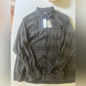 New with tags: Men’s urban outfitter flannel button down